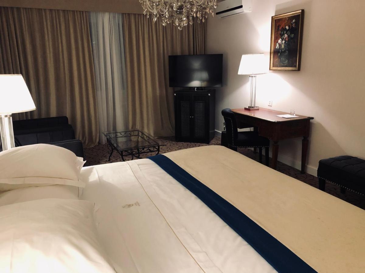 Hotel Adriatica Γενεύη Εξωτερικό φωτογραφία