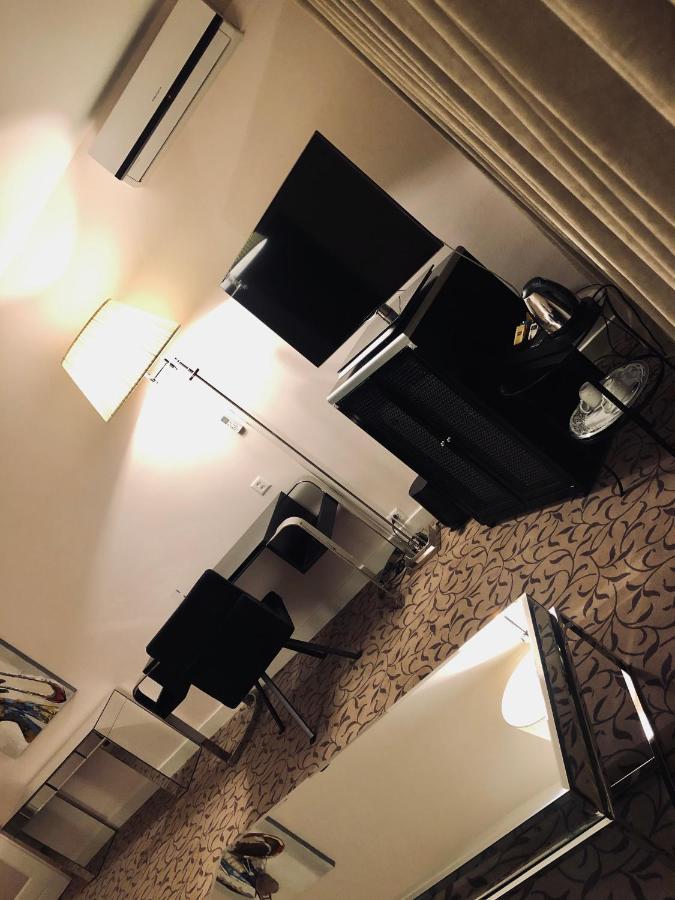 Hotel Adriatica Γενεύη Εξωτερικό φωτογραφία