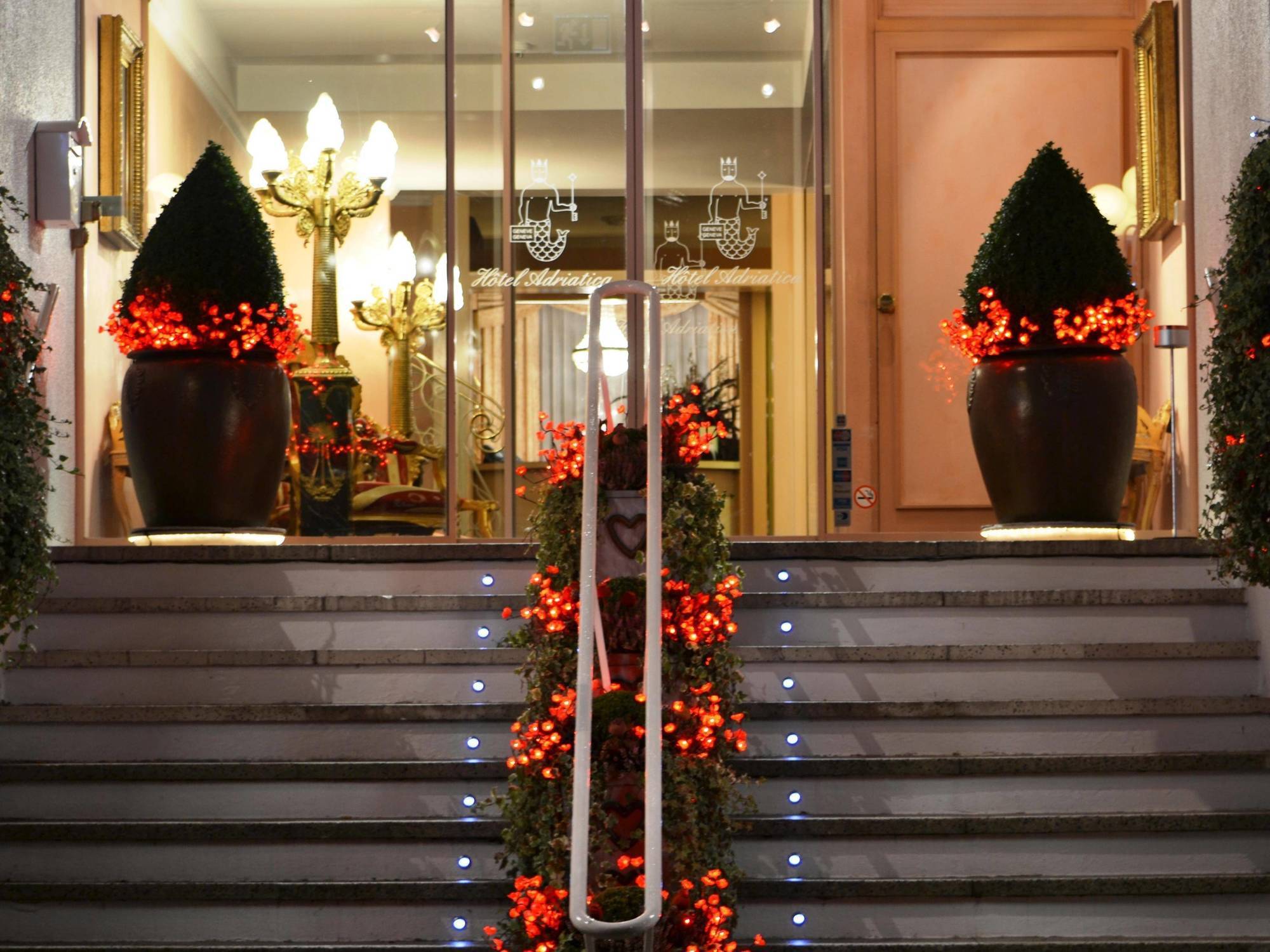 Hotel Adriatica Γενεύη Εξωτερικό φωτογραφία